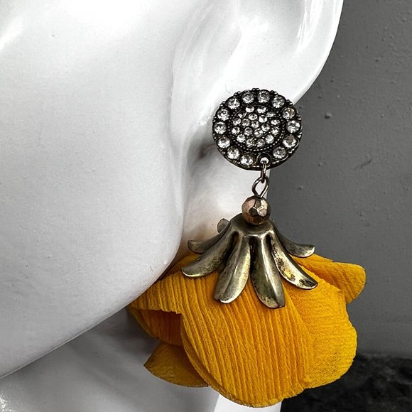 Nicole Miller New York Floral Earrings Mustard Yellow Gold Rhinestone NWT - Picture 3 of 11